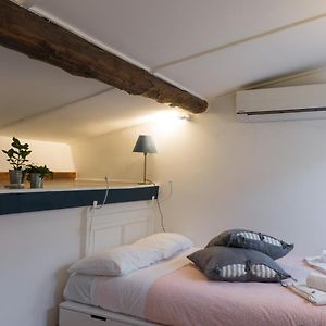 Studio met een King Size Bed